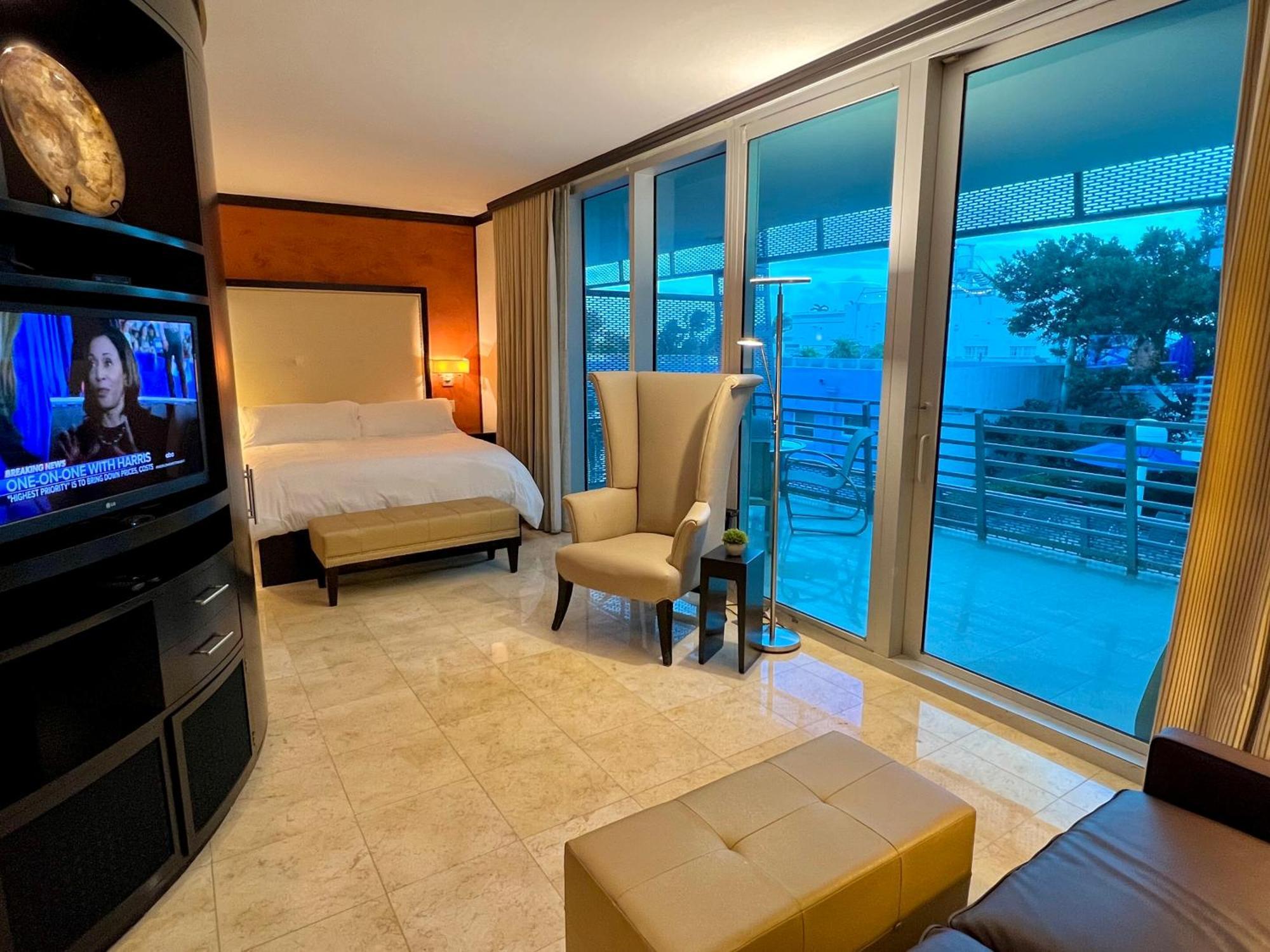 Boutique Suites 3 Min Walk To Beach Майами-Бич Экстерьер фото